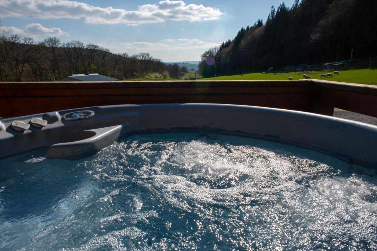 George Cabin - Log Cabin In Wales With Hot Tub Newtown  Exterior photo